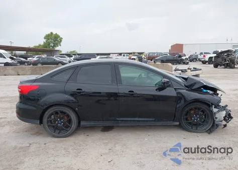 2016 Ford Focus Se z USA, uszkodzony, nr VIN 1FADP3F27GL286127
